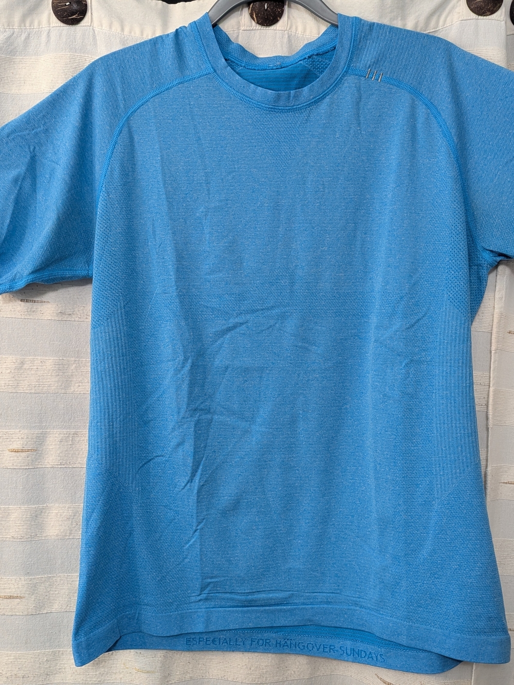 ​Lululemon Men's Metal Vent Tech Short Sleeve T-Shirt Size M Heathered Blue